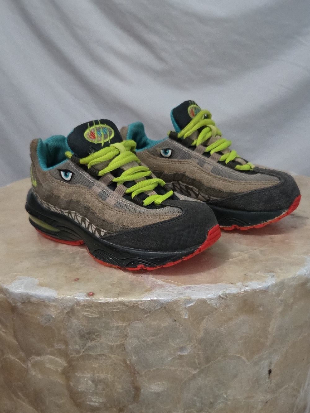 Nike Air Max 95 GS "Monster" shoes 12.5 C